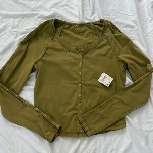 Free Movement Women's Olive Green Button-Front Long Sleeve Top